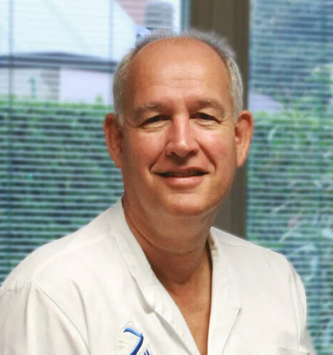 Dr Jakob Zwaan, Implantologe, Italien